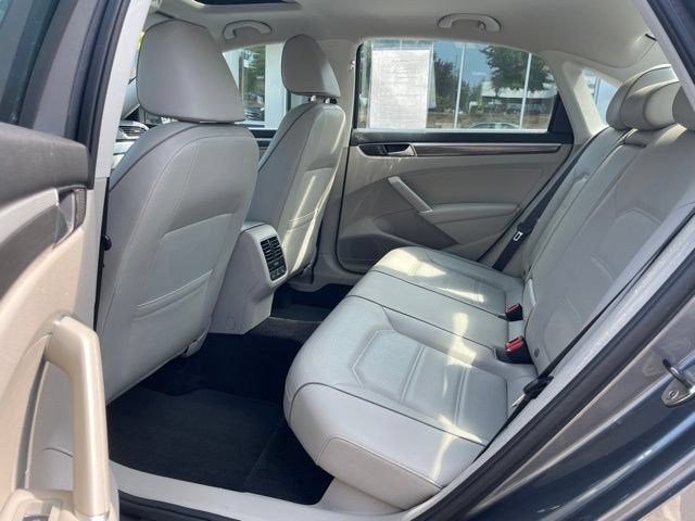 2017 Volkswagen Passat 1.8T SE