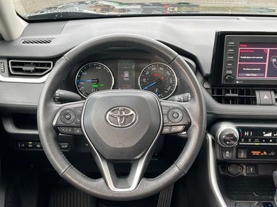 2022 Toyota RAV4 Hybrid XLE