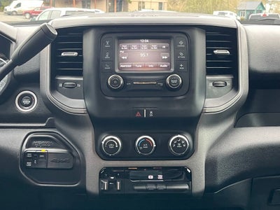 2020 RAM 3500 Tradesman Crew Cab 4x4 6'4" Box