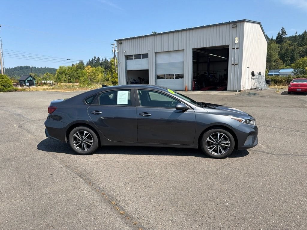 2024 Kia Forte LXS