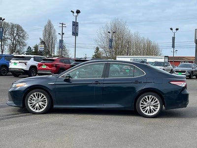 2018 Toyota Camry Hybrid XLE