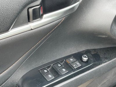 2018 Toyota Camry Hybrid XLE