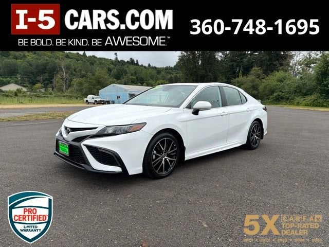 2024 Toyota Camry SE