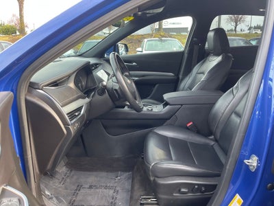 2022 Cadillac XT4 Premium Luxury