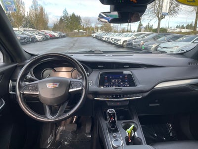 2022 Cadillac XT4 Premium Luxury