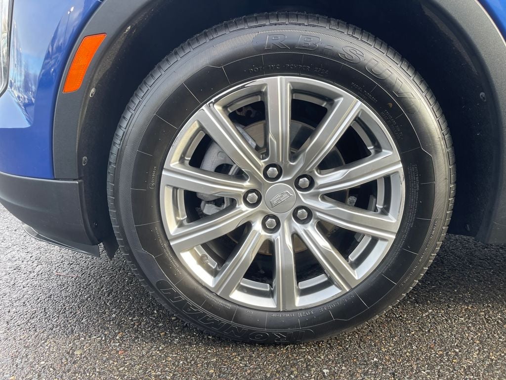 2022 Cadillac XT4 Premium Luxury