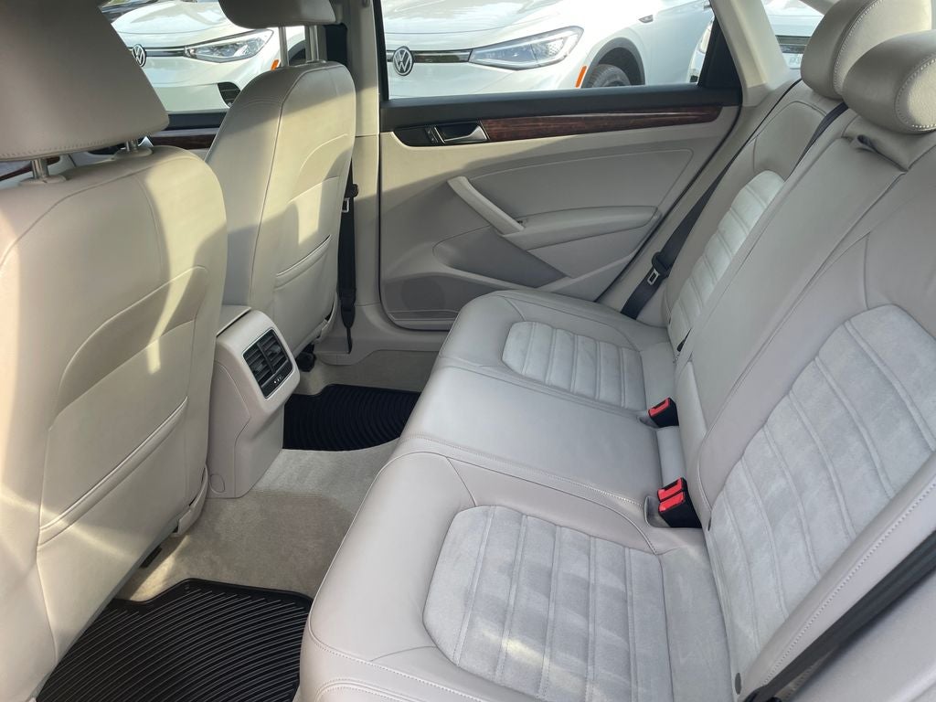2013 Volkswagen Passat TDI SEL Premium