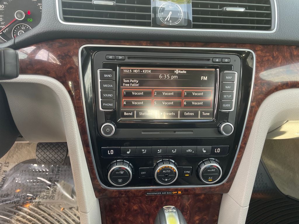 2013 Volkswagen Passat TDI SEL Premium