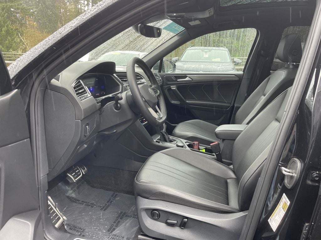 2023 Volkswagen Tiguan 2.0T SE R-Line Black