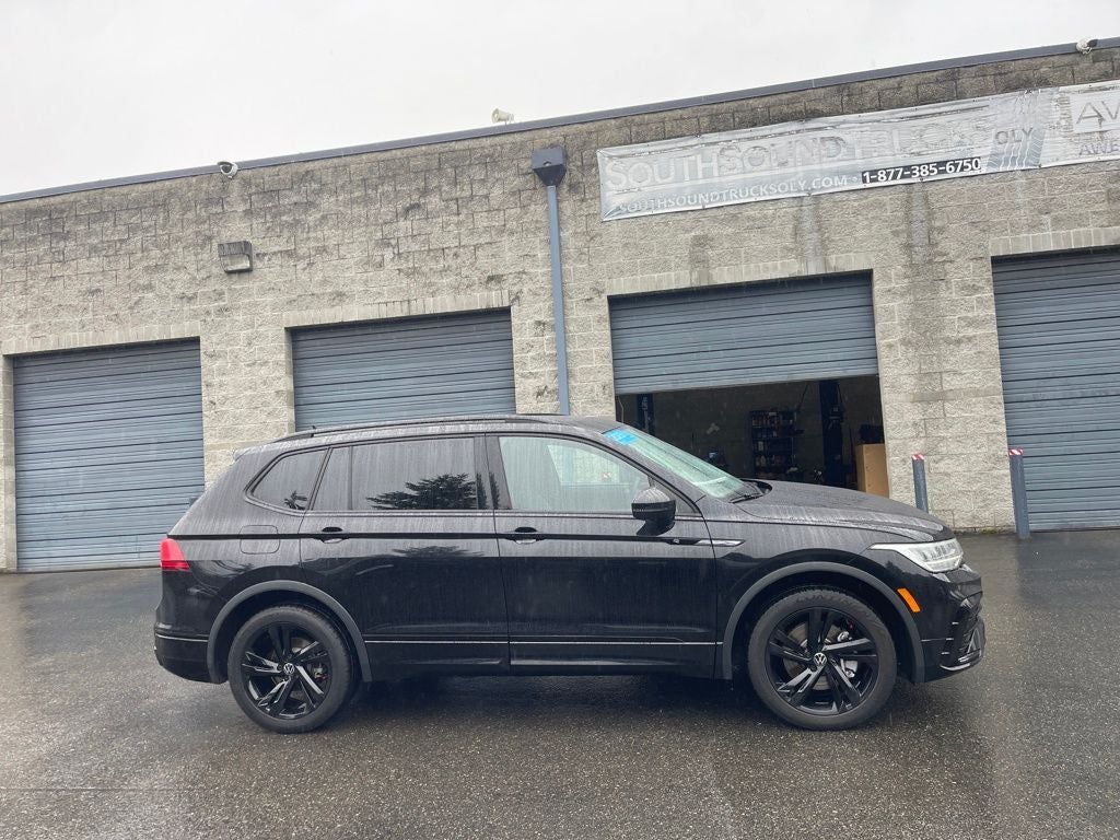2023 Volkswagen Tiguan 2.0T SE R-Line Black