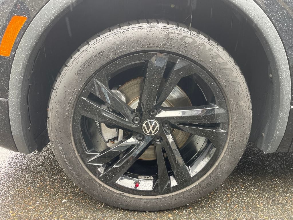 2023 Volkswagen Tiguan 2.0T SE R-Line Black