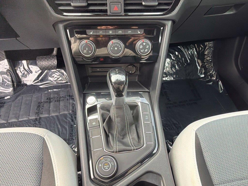 2025 Volkswagen Taos S