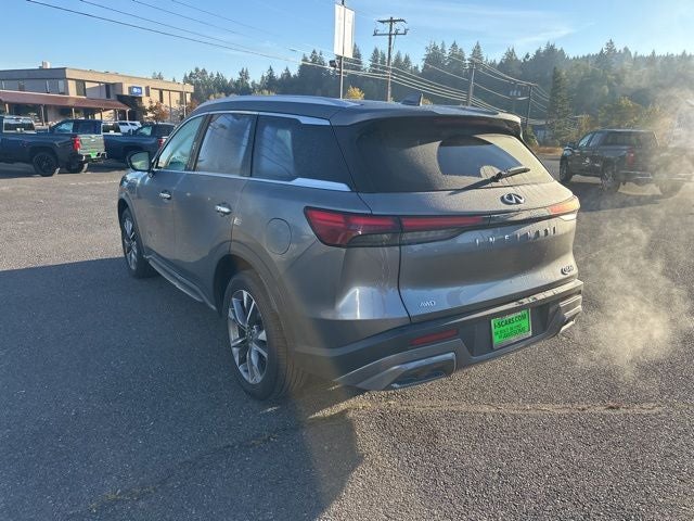 2022 INFINITI QX60 LUXE