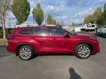 2022 Toyota Highlander Hybrid Platinum