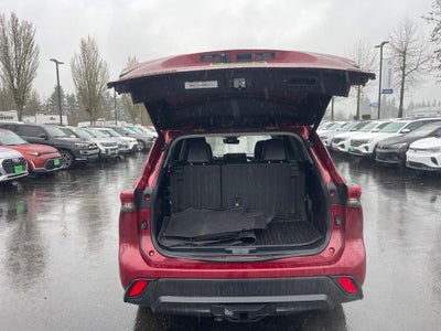 2022 Toyota Highlander Hybrid XLE