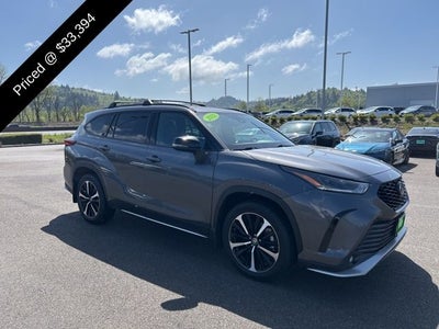 2022 Toyota Highlander XSE