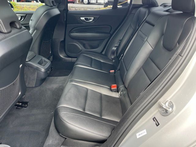 2024 Volvo S60 B5 Core Dark Theme