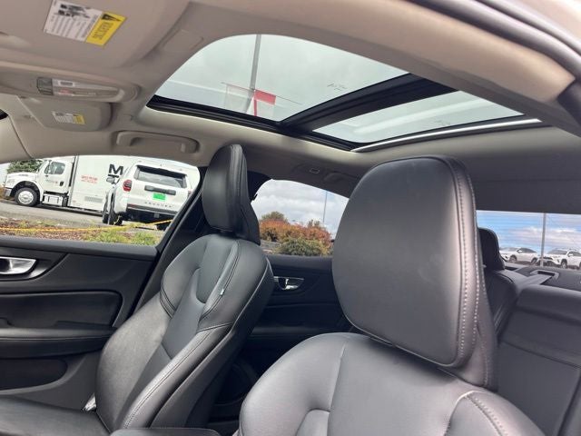 2024 Volvo S60 B5 Core Dark Theme
