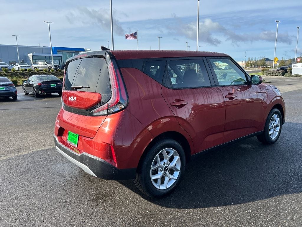 2024 Kia Soul LX