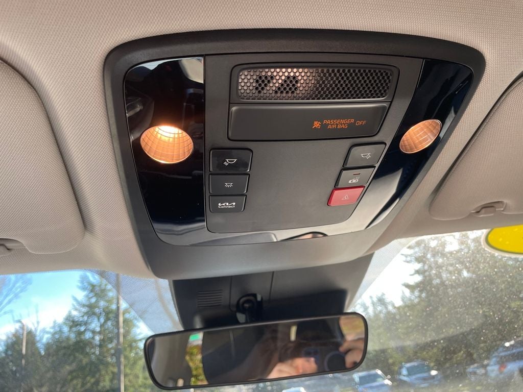 2024 Kia Carnival EX