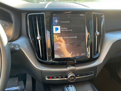 2018 Volvo XC60 T6 Momentum