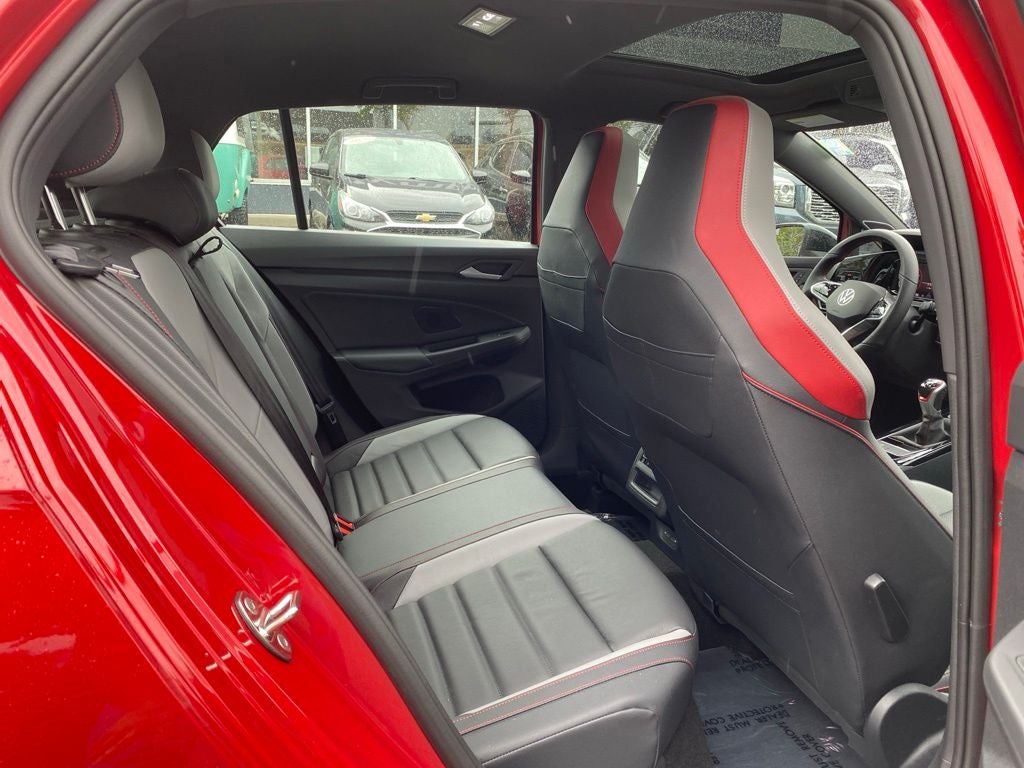 2024 Volkswagen Golf GTI SE