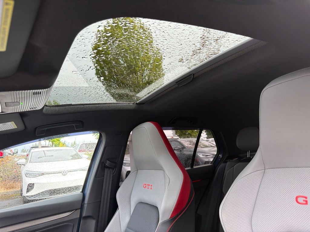 2025 Volkswagen Golf GTI 2.0T SE