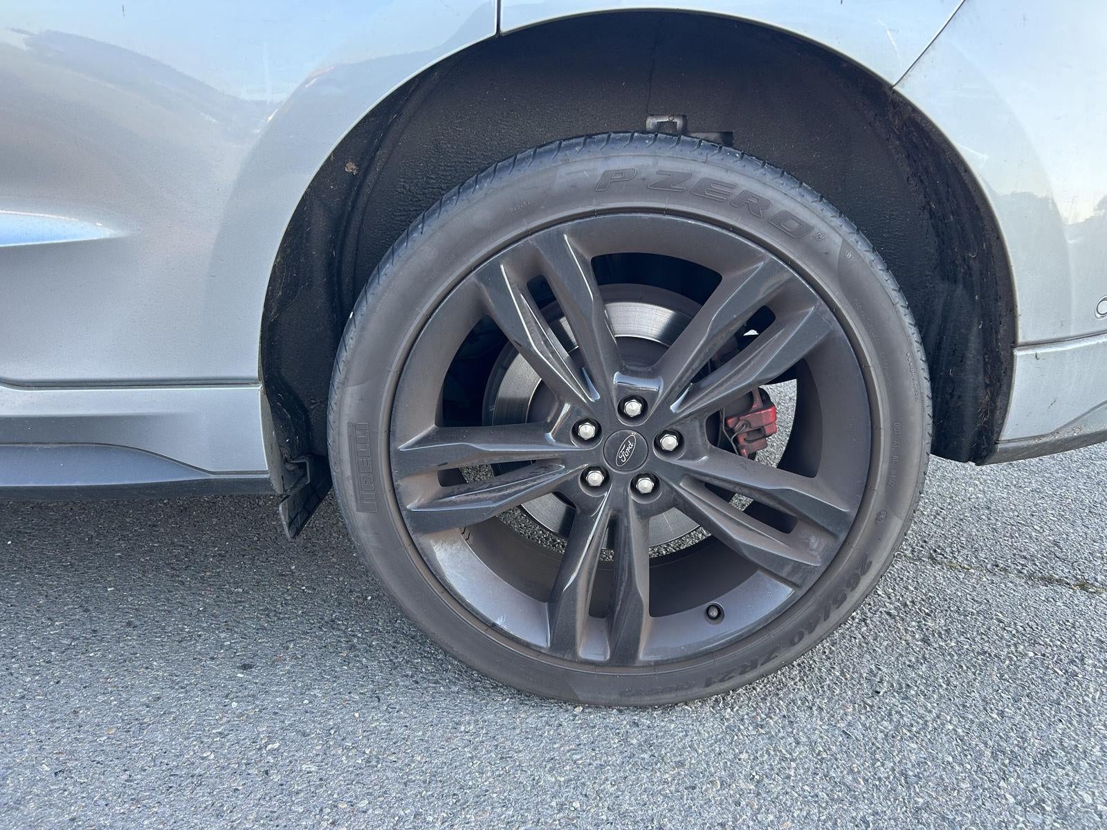 2022 Ford Edge ST