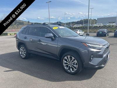 2022 Toyota RAV4 XLE Premium