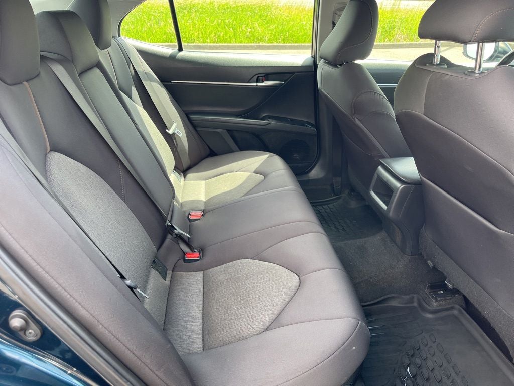 2020 Toyota Camry Hybrid LE