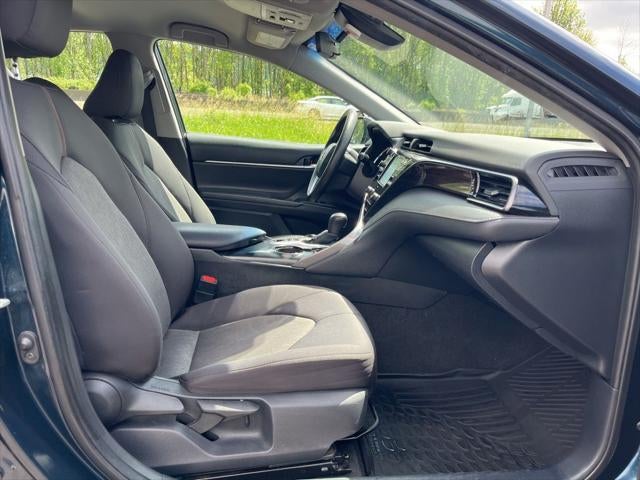 2020 Toyota Camry Hybrid LE