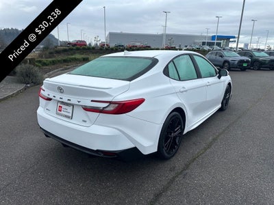 2025 Toyota Camry SE