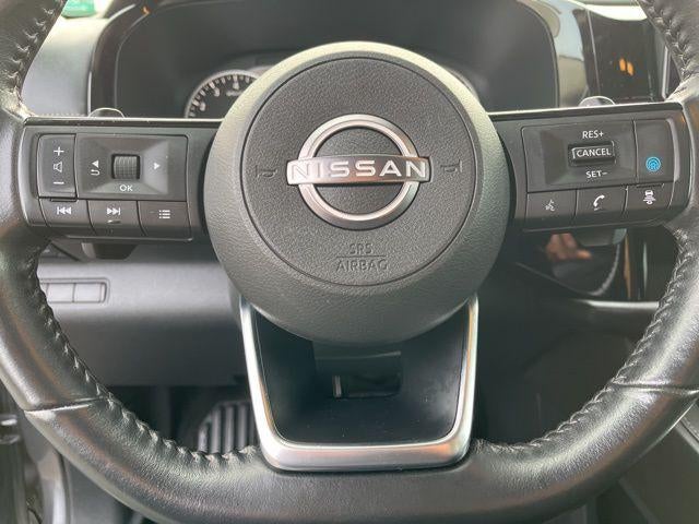 2023 Nissan Pathfinder SV