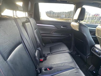 2018 Toyota Highlander SE