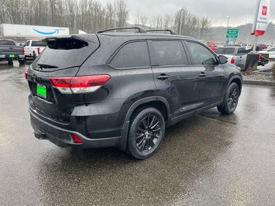 2019 Toyota Highlander SE