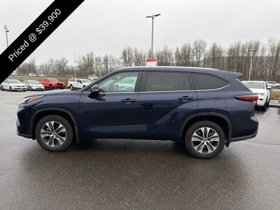 2024 Toyota Highlander XLE