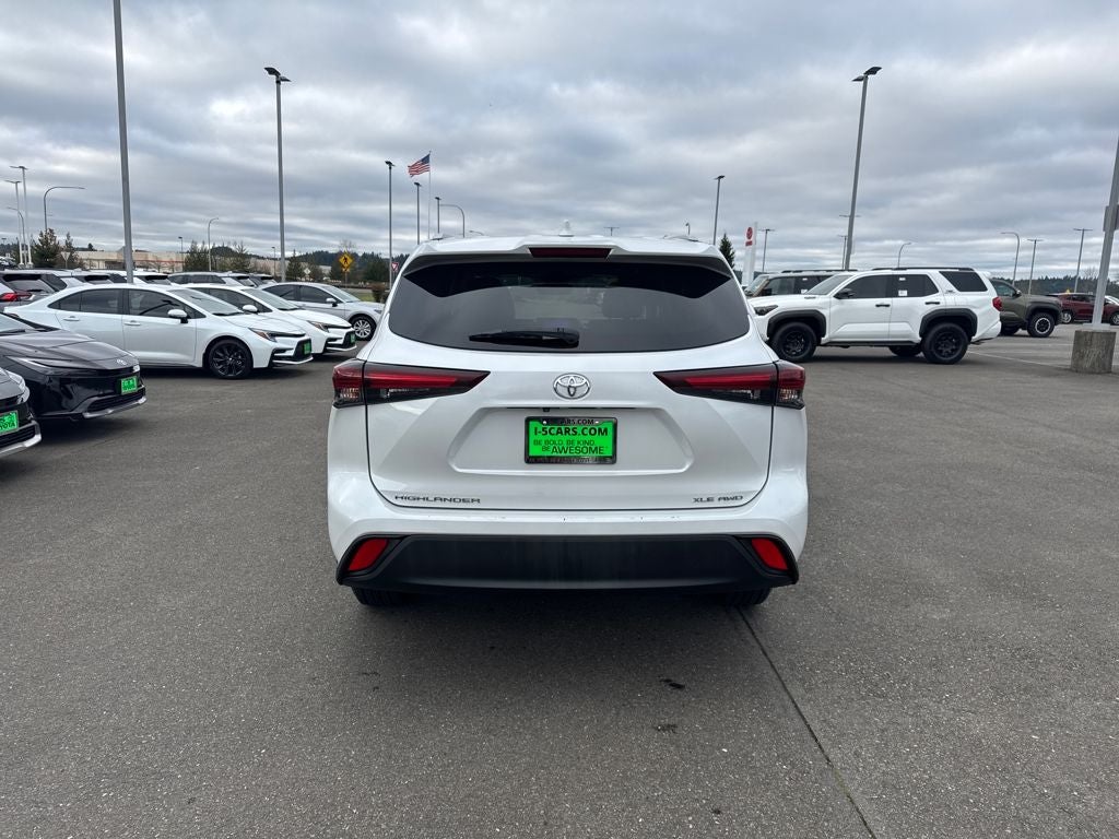 2024 Toyota Highlander XLE