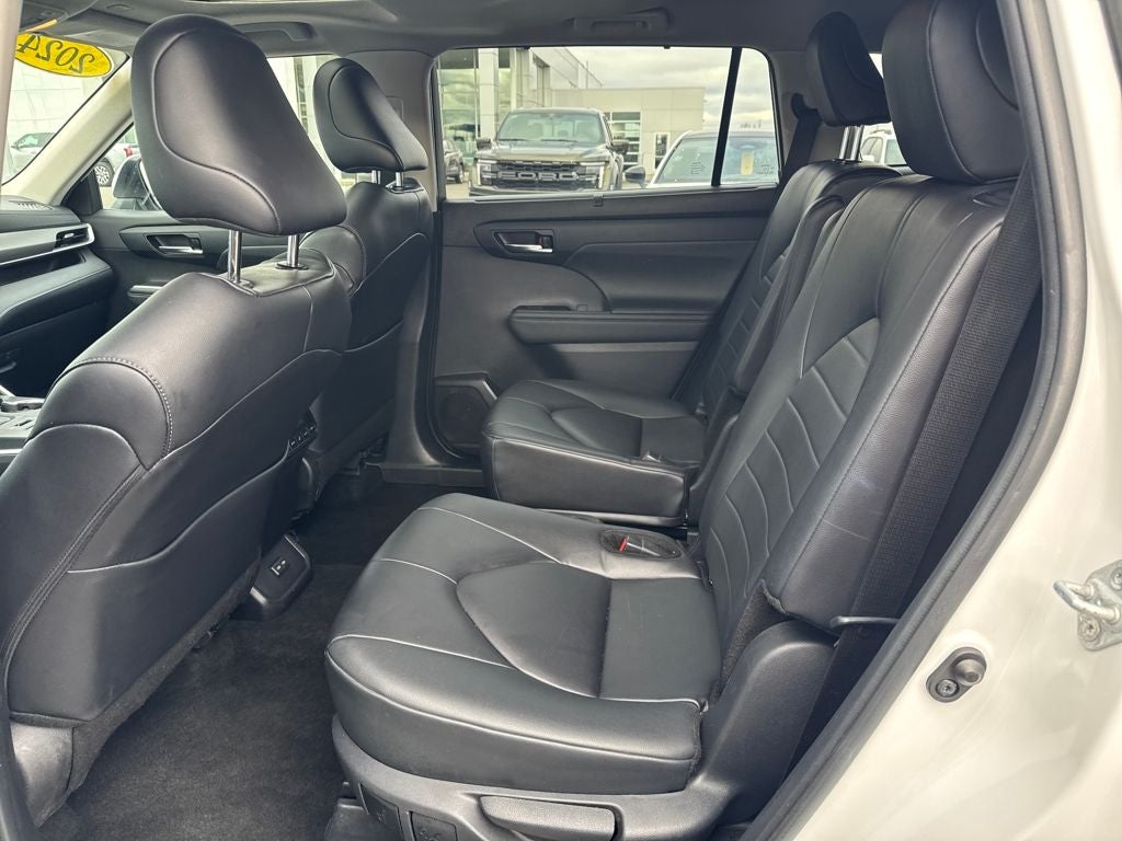 2024 Toyota Highlander XLE