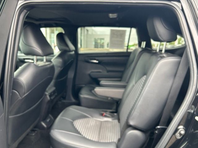 2025 Toyota Highlander XSE