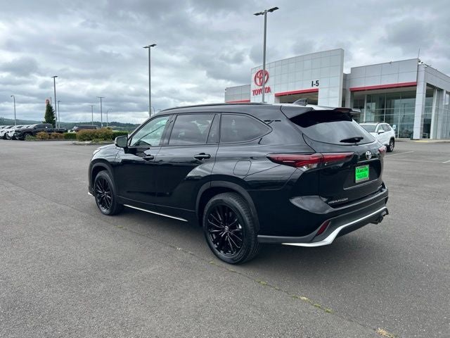2025 Toyota Highlander XSE