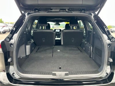 2025 Toyota Highlander XSE