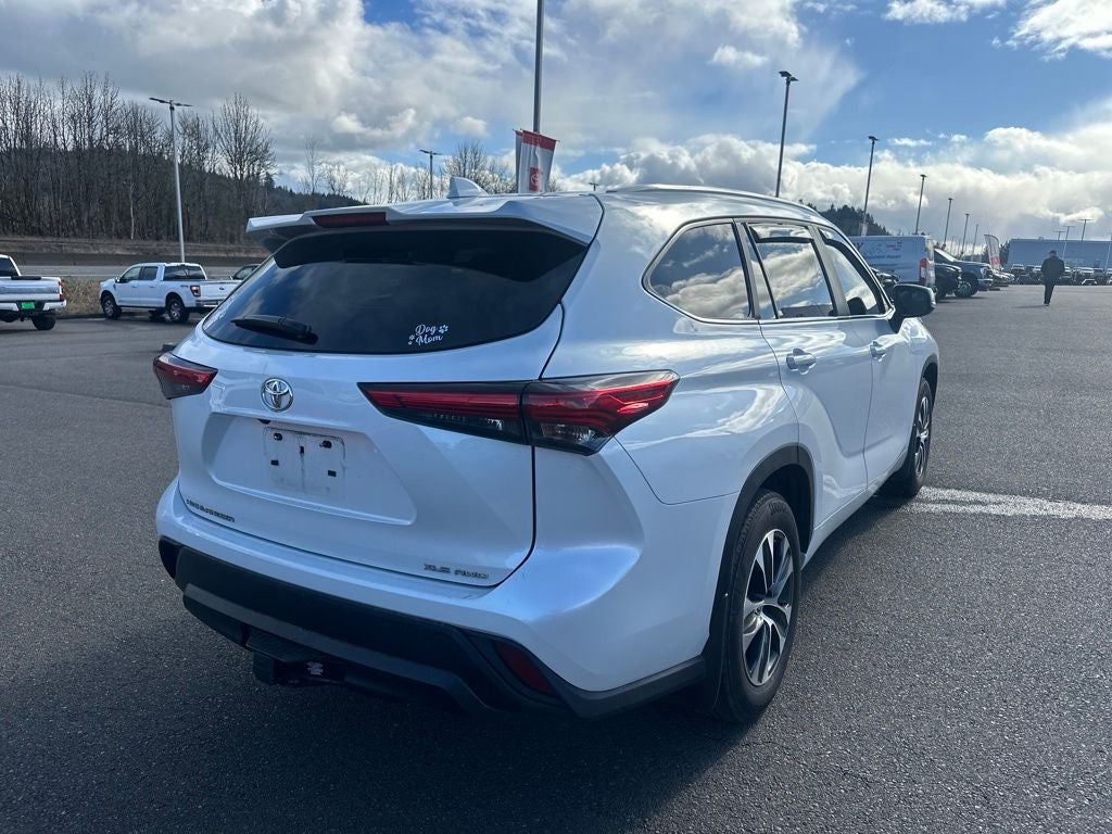 2023 Toyota Highlander XLE