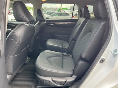 2024 Toyota Highlander Platinum