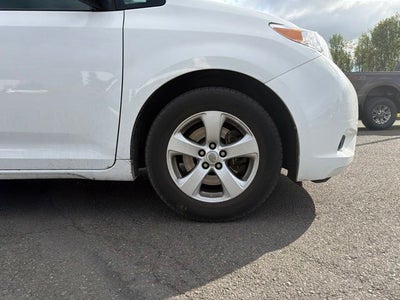 2015 Toyota Sienna LE 7 Passenger