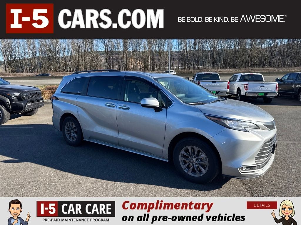 2022 Toyota Sienna XLE