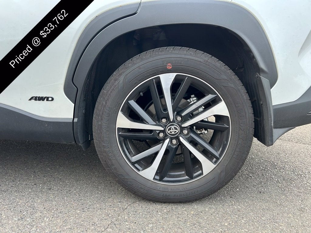 2024 Toyota Corolla Cross Hybrid XSE