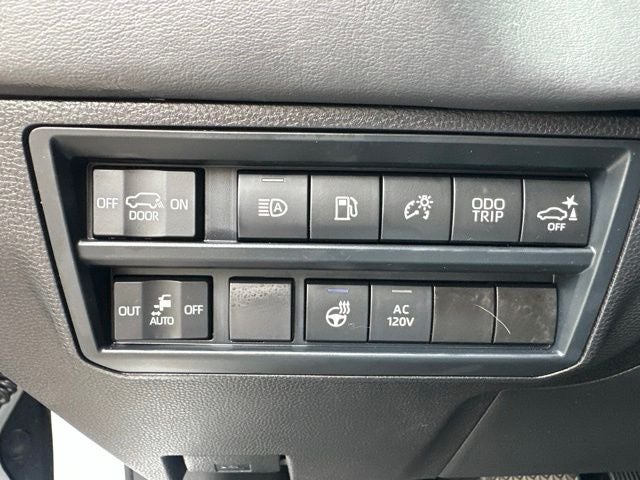 2025 Toyota Sequoia Platinum