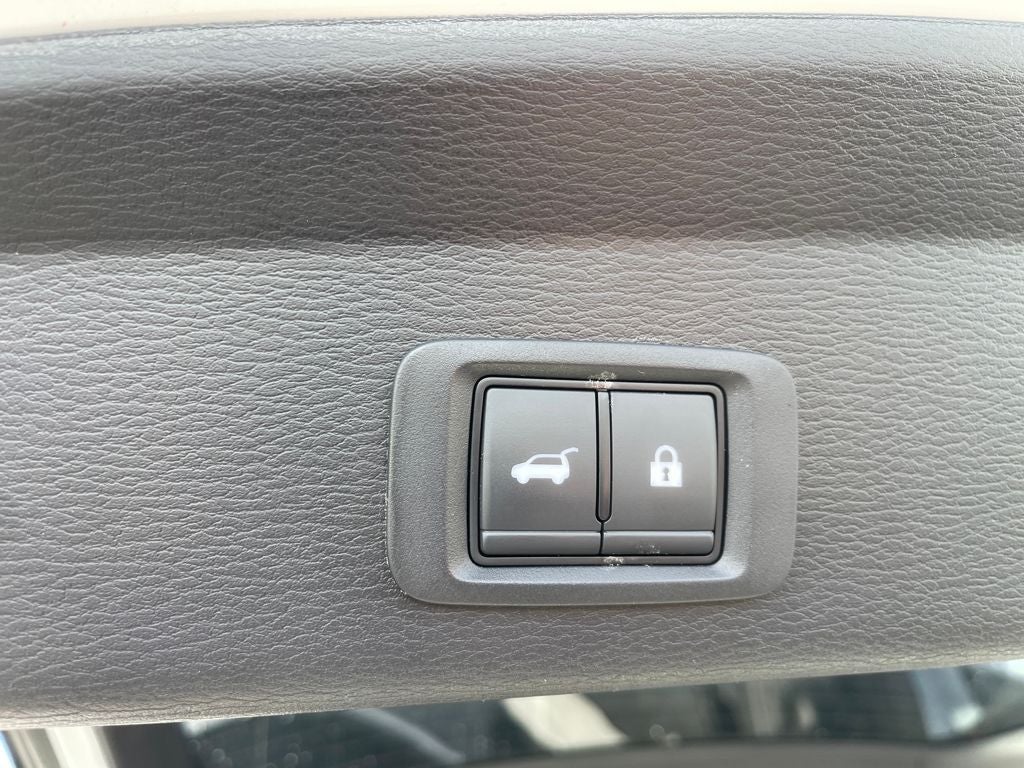 2023 Mitsubishi Outlander PHEV SE