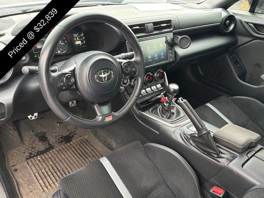 2025 Toyota GR86 Premium