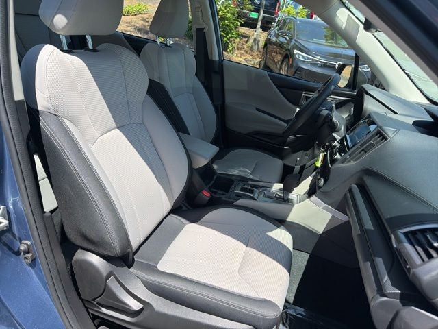 2023 Subaru Forester Base
